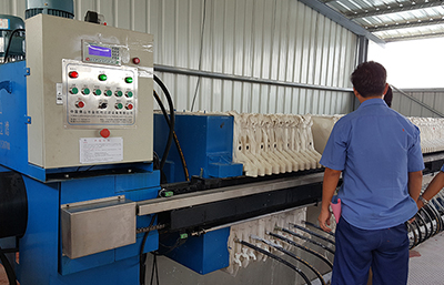 廂式壓濾機在過濾過程中的結構特征