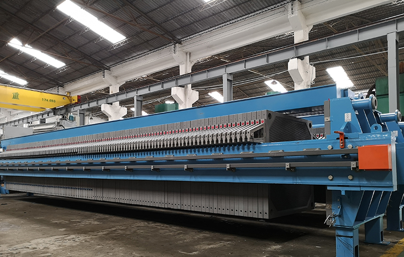 解析污泥廂式壓濾機在行業(yè)應用中的溫度影響要素