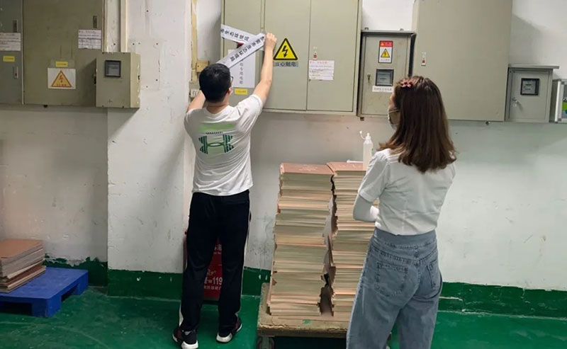 雷霆出擊，對違法排污企業零容忍！