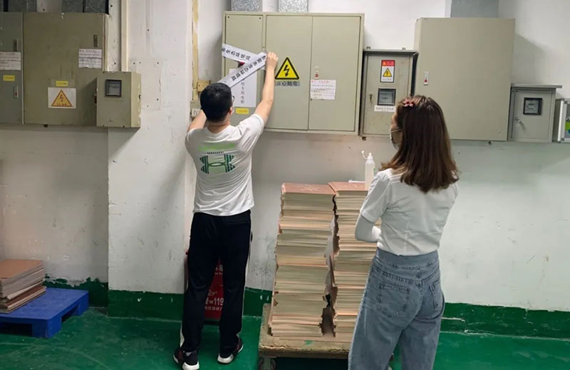 觸目驚心！水全都“染綠”了！多家企業被查處！